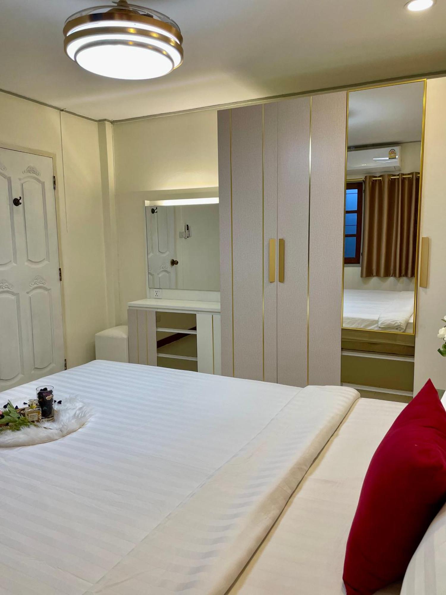 Pattaya Pool Villa39A 300 Mater To Beach Gate Exit Luaran gambar